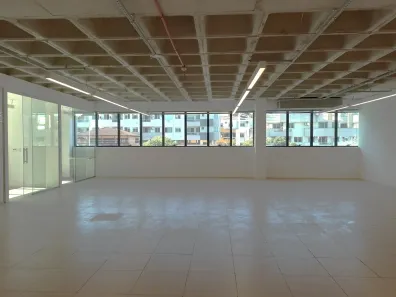 Sala Comercial para alugar, 156m² no João Paulo, Florianópolis