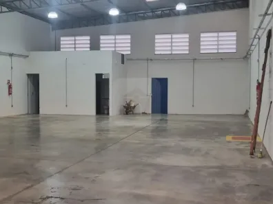 Galpão/Depósito/Armazém para alugar, 278m² no Dona Zulmira, Uberlândia