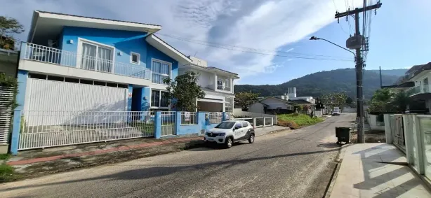 Casa com 4 Quartos para alugar, 208m² no Pedra Branca, Palhoça