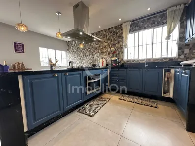 Prédio Comercial com 3 Quartos à venda, 304m² no Portais (Polvilho), Cajamar