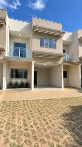 Sobrado com 3 Quartos para alugar, 134m² no Jardim Mariana, Cuiabá