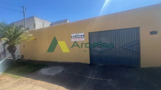Casa com 2 Quartos para alugar, 110m² no Setor Pampulha, Aparecida de Goiânia