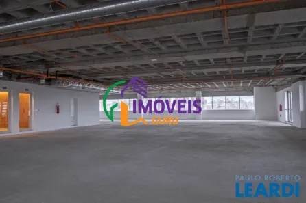 Sala Comercial para alugar, 2228m² no Várzea da Barra Funda, São Paulo