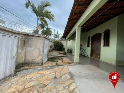 Casa com 4 Quartos à venda, 360m² no Lourdes, Brumadinho