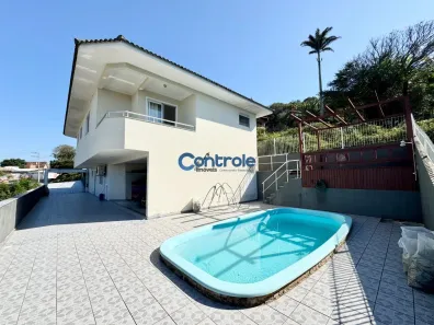 Casa com 3 Quartos à venda, 360m² no Ponta de Baixo, São José