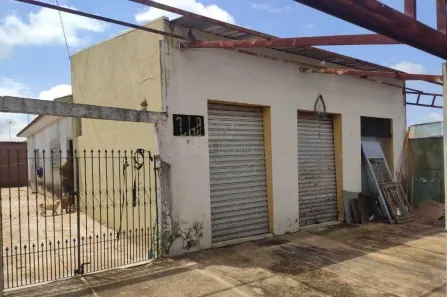 Casa com 2 Quartos à venda, 116m² no Jardim Pinheiros (Vila Xavier), Araraquara