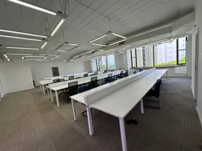 Sala Comercial para alugar, 375m² no Cidade Monções, São Paulo