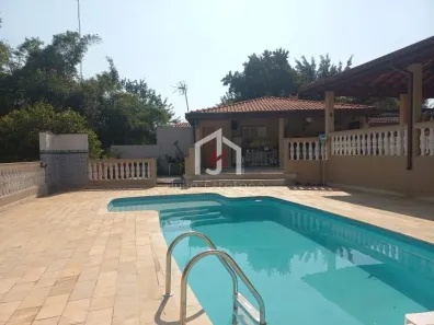 Fazenda/Sítio com 4 Quartos à venda, 300m² no Vila Areao, Taubaté