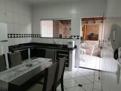 Casa com 2 Quartos à venda, 218m² no Jardim Dermínio, Franca