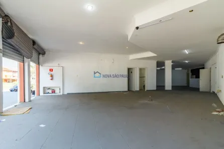 Ponto Comercial para alugar, 250m² no Bosque da Saúde, São Paulo
