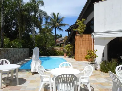 Casa com 8 Quartos para venda ou aluguel, 897m² no Riviera, Bertioga