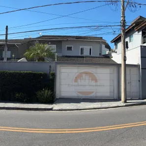 Sobrado com 5 Quartos à venda, 480m² no Vila Oliveira, Mogi das Cruzes