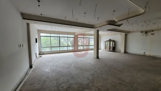 Prédio Comercial para alugar, 1000m² no Vila Regente Feijó, São Paulo