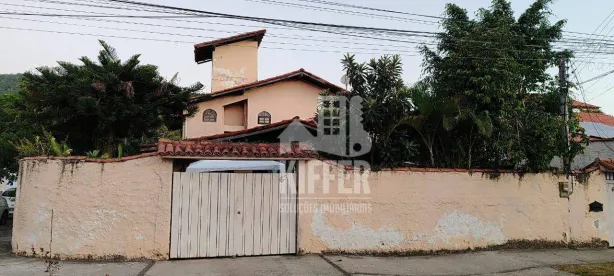 Casa com 5 Quartos à venda, 350m² no Itaipu, Niterói
