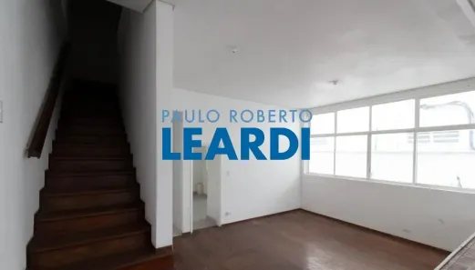 Sobrado com 4 Quartos para alugar, 500m² no Jardim Paulistano, São Paulo