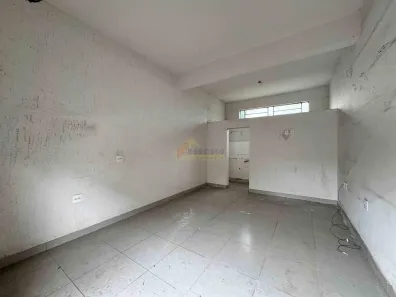 Ponto Comercial para alugar, 35m² no Niterói, Divinópolis
