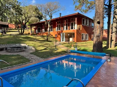 Fazenda/Sítio com 4 Quartos para alugar, 340m² no Sousas, Campinas