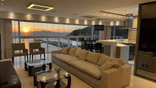 Apartamento com 4 Quartos para alugar, 237m² no Centro, Balneário Camboriú
