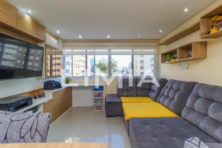 Apartamento com 3 Quartos à venda, 70m² no Passo da Areia, Porto Alegre