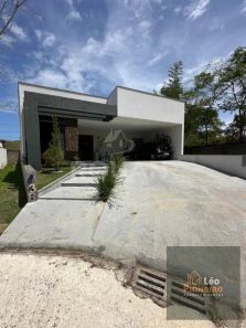 Casa de Condomínio com 4 Quartos à venda, 240m² no Lagoa, Macaé