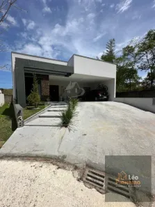 Casa de Condomínio com 4 Quartos à venda, 240m² no Lagoa, Macaé