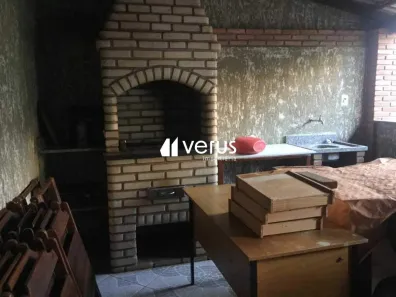 Casa com 2 Quartos à venda, 242m² no Planalto, Uberlândia