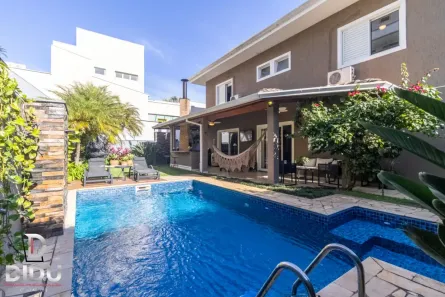 Casa com 4 Quartos à venda, 328m² no Golf Gardens, Carapicuíba