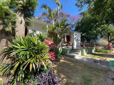 Casa com 6 Quartos à venda, 250m² no Centro, Canoas
