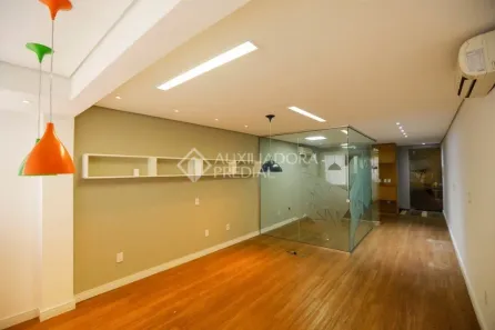 Sala Comercial à venda, 47m² no Petrópolis, Porto Alegre