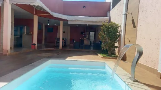 Casa com 3 Quartos à venda, 260m² no Nossa Senhora Aparecida, Uberlândia