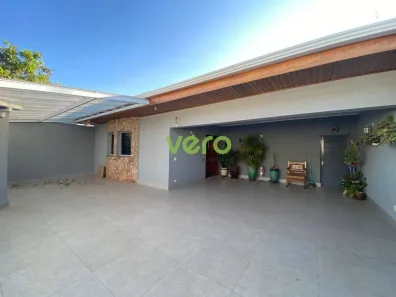 Casa com 3 Quartos para alugar, 254m² no Chácara Machadinho II, Americana