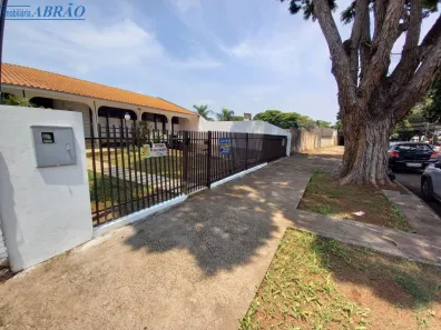 Casa com 3 Quartos para alugar, 293m² no Zona 05, Maringá