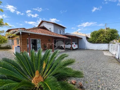 Casa com 4 Quartos à venda, 149m² no Bom Retiro, Joinville