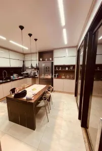 Casa de Condomínio com 3 Quartos à venda, 260m² no Fazenda Vau das Pombas, Goiânia