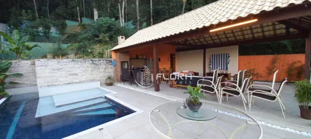 Casa de Condomínio com 4 Quartos à venda, 500m² no Piratininga, Niterói