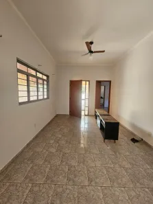 Casa com 3 Quartos à venda, 171m² no Centro (Ruilândia), Mirassol