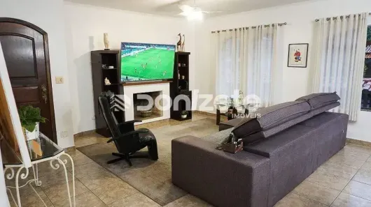 Sobrado com 4 Quartos à venda, 354m² no Pinheirinho, Santo André