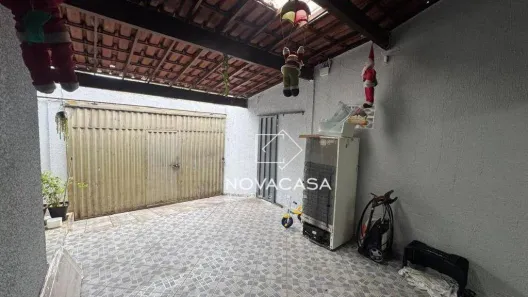 Sobrado com 3 Quartos à venda, 213m² no Santa Mônica, Belo Horizonte