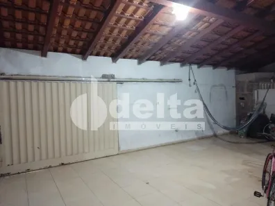 Casa com 3 Quartos à venda, 172m² no Jardim das Palmeiras, Uberlândia