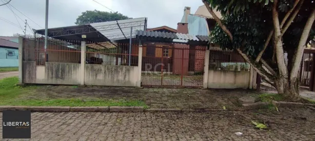 Casa com 2 Quartos à venda, 120m² no Guarujá, Porto Alegre