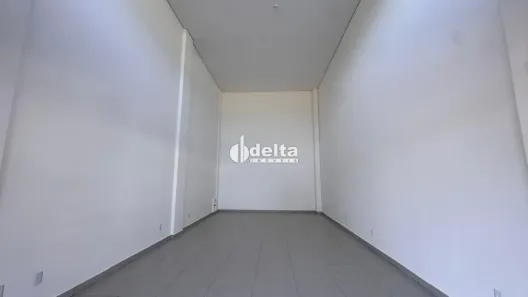 Ponto Comercial para alugar, 60m² no Granja Marileusa, Uberlândia