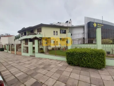 Casa com 4 Quartos à venda, 270m² no Cidade Nova, Caxias do Sul