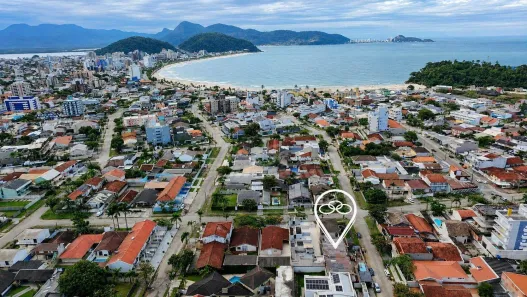 Sobrado com 3 Quartos à venda, 104m² no Brejatuba, Guaratuba