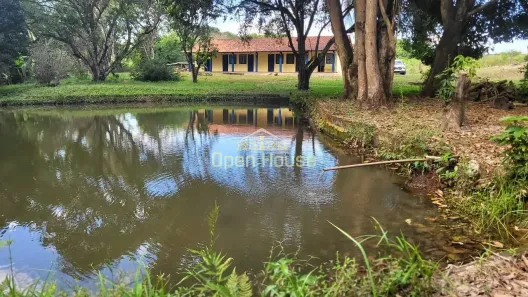 Fazenda/Sítio com 5 Quartos à venda, 240m² no Quatis, Quatis