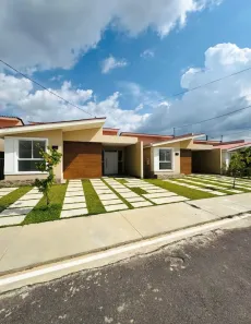Casa de Condomínio com 3 Quartos à venda, 134m² no Flores, Manaus