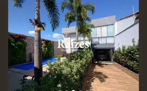 Casa com 4 Quartos à venda, 372m² no Cidade Jardim, Uberlândia