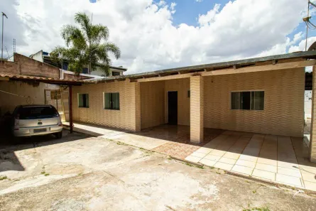 Casa com 4 Quartos à venda, 380m² no Taguatinga Sul, Brasília