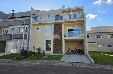 Sobrado com 3 Quartos à venda, 185m² no Iná, São José dos Pinhais