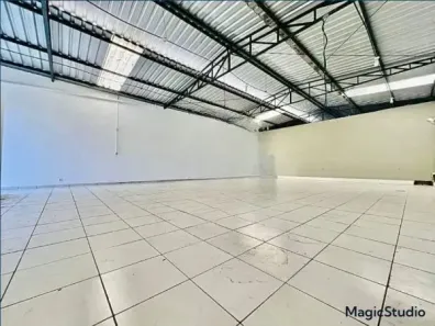 Galpão/Depósito/Armazém para venda ou aluguel, 330m² no Céu Azul, Belo Horizonte