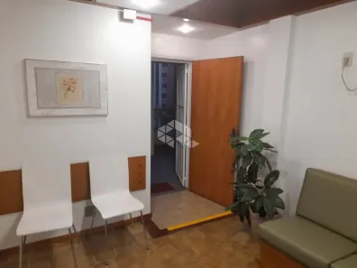 Sala Comercial à venda, 93m² no Bom Fim, Porto Alegre